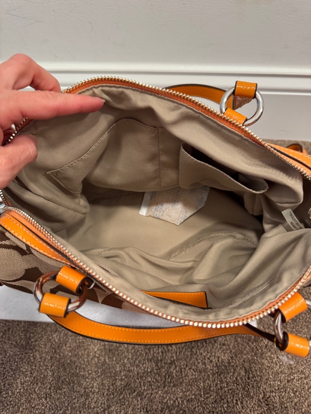 🍊 PRISTINE NWOT Coach Signature Stripe Satchel — Orange Spice - Picture 10 of 10